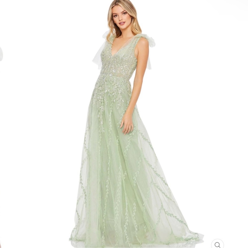 Mac Duggal 20313 Embellished Lined Mesh Gown Sleeveless Sage Green 0 NWT